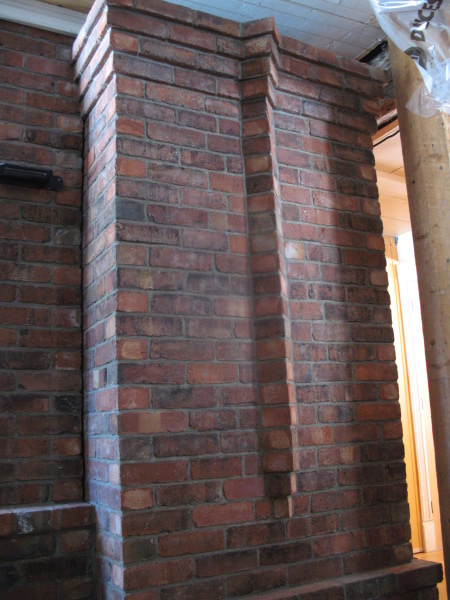  Ste-Lucie #2, Image 4. Finnish style contra-flow heater in recycled brick.